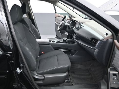 Used 2023 Nissan Rogue S image 13