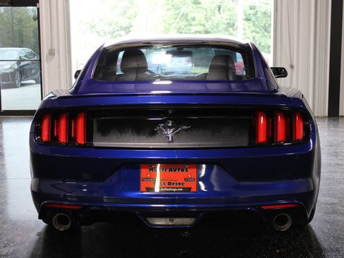 Used 2015 Ford Mustang Coupe w/ Equipment Group 051A RWD image 4
