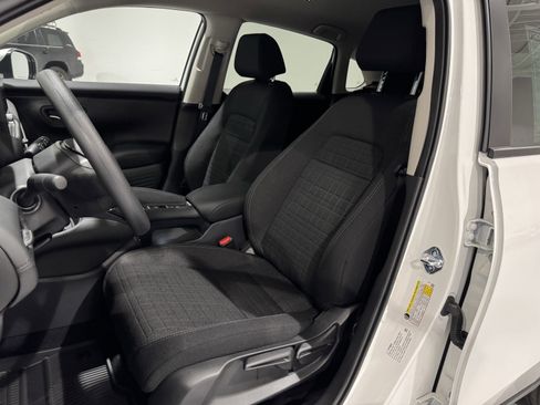 New 2026 Honda HR-V LX image 24