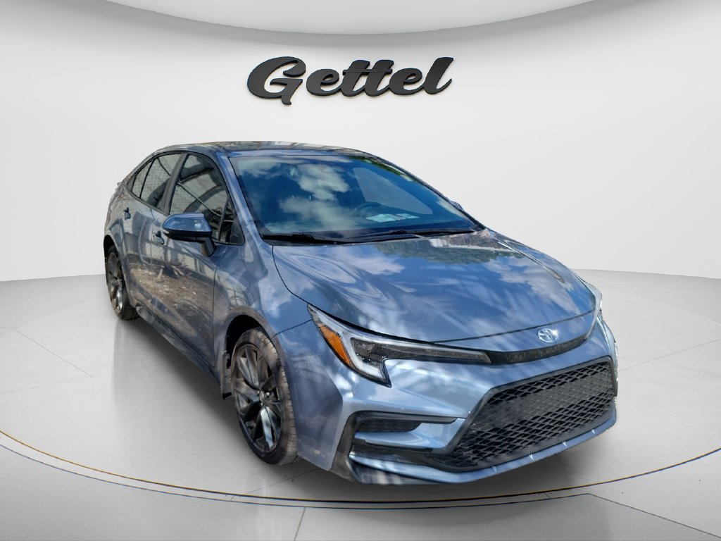 Used 2026 Toyota Corolla SE FWD image 3