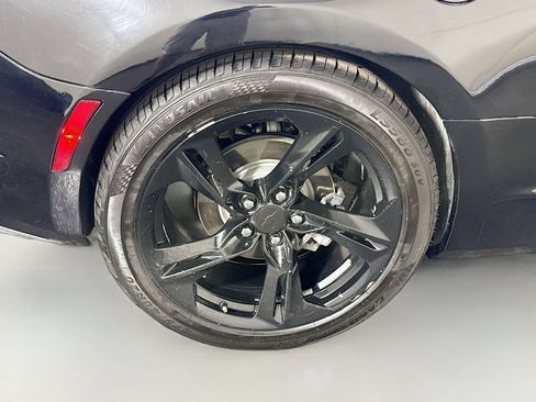 Used 2020 Chevrolet Camaro LT RWD image 31