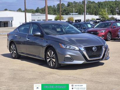 Used 2022 Nissan Altima 2.5 SV