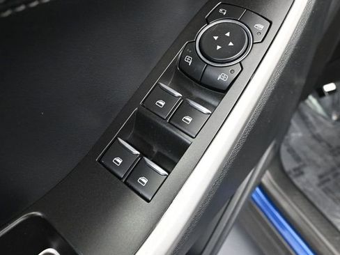 Used 2022 Ford Explorer XLT w/ Equipment Group 202A image 21