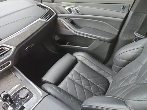 Used 2023 BMW X5 xDrive40i w/ Premium Package image 18