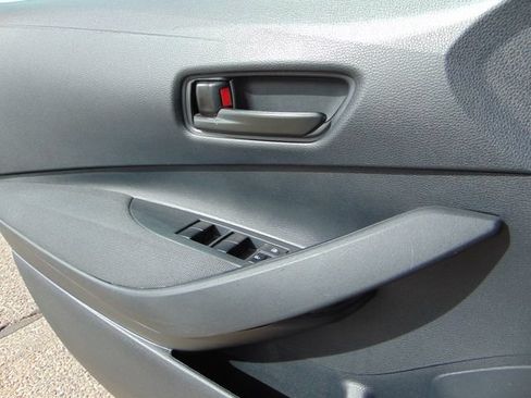 Used 2024 Toyota Corolla LE FWD image 20
