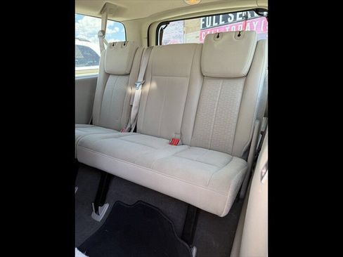 Used 2011 Ford Expedition EL XLT RWD image 15