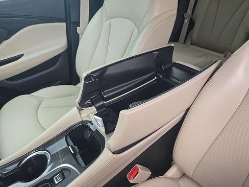 Used 2020 Buick Envision Preferred FWD image 31
