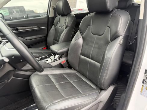 Used 2024 Kia Telluride EX AWD/4WD image 15
