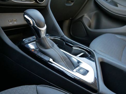 Used 2025 Buick Encore GX Preferred image 21