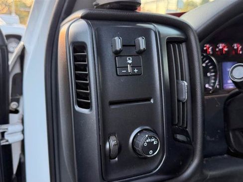 Used 2019 Chevrolet Silverado 2500 W/T w/ Snow Plow Prep Package AWD/4WD image 30