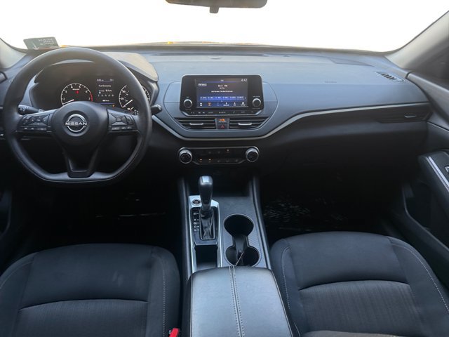 Used 2024 Nissan Altima 2.5 S FWD image 13