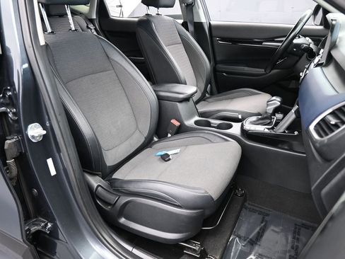 Used 2023 Kia Seltos S w/ Navigation Package image 45