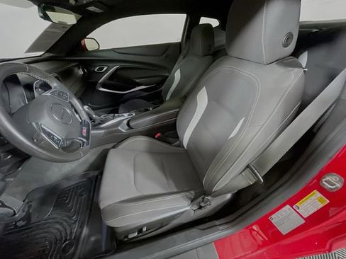 Used 2018 Chevrolet Camaro SS RWD image 20