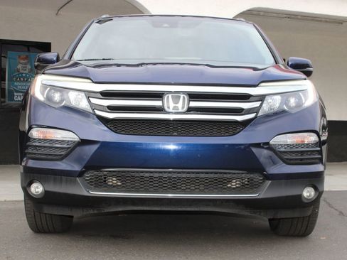Used 2016 Honda Pilot Touring image 4