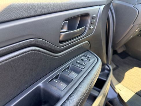 Used 2024 Honda Odyssey EX-L image 18