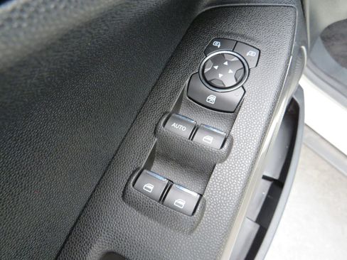 Used 2020 Ford EcoSport SE w/ SE Convenience Package image 43