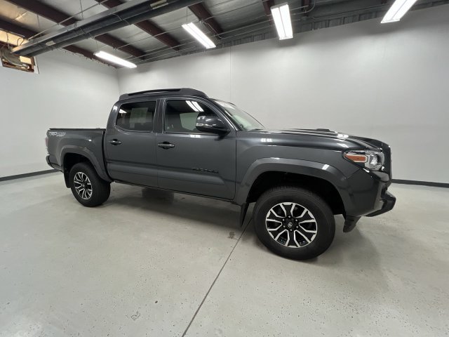 Certified 2022 Toyota Tacoma TRD Sport AWD/4WD image 9