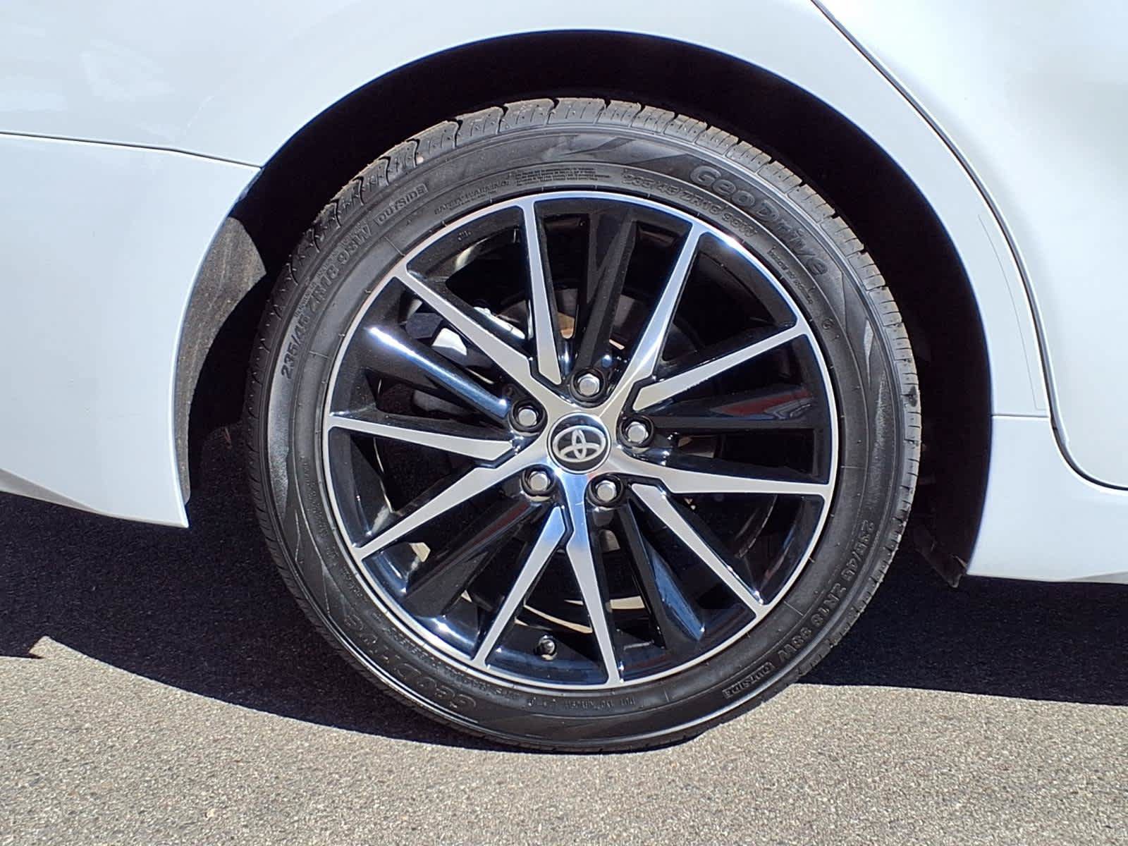 Used 2024 Toyota Camry SE w/ Convenience Package FWD image 7