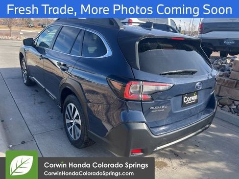Used 2025 Subaru Outback Premium image 5