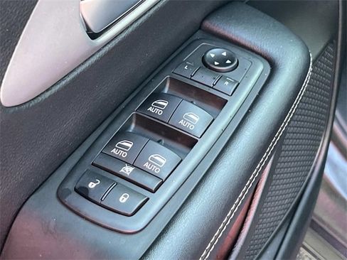 Certified 2019 Chrysler Pacifica Touring-L Plus w/ Advanced Safetytec Group image 26