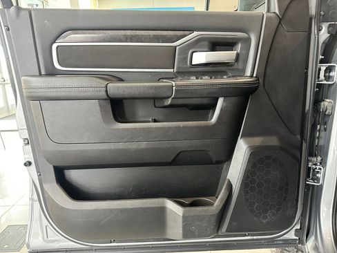 Used 2024 RAM 2500 Big Horn image 12