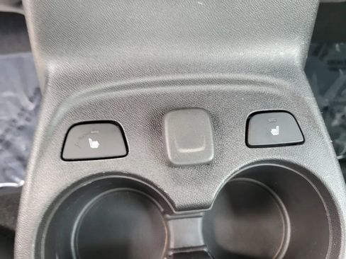 Used 2018 Chevrolet Volt Premier image 16