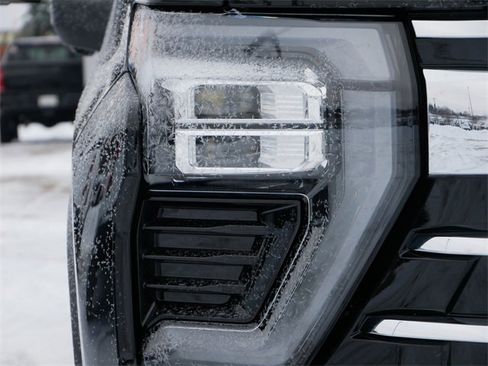 Used 2024 Chevrolet Silverado 2500 LTZ w/ LTZ Convenience Package image 10