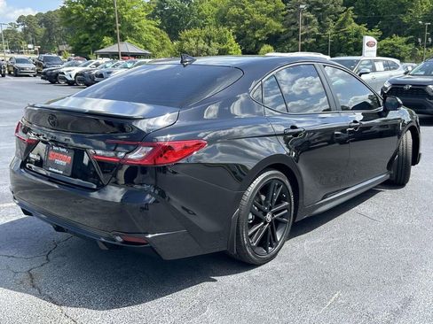 New 2026 Toyota Camry Hybrid FWD image 3