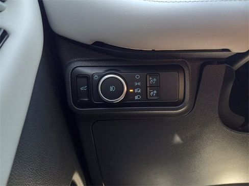 Used 2025 Ford Explorer Platinum w/ Ultimate Package image 28