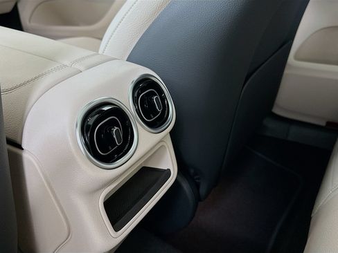 New 2026 Mercedes-Benz GLC 300 4MATIC image 28