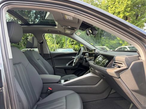 Used 2025 Audi Q5 Premium w/ Convenience Package AWD/4WD image 19