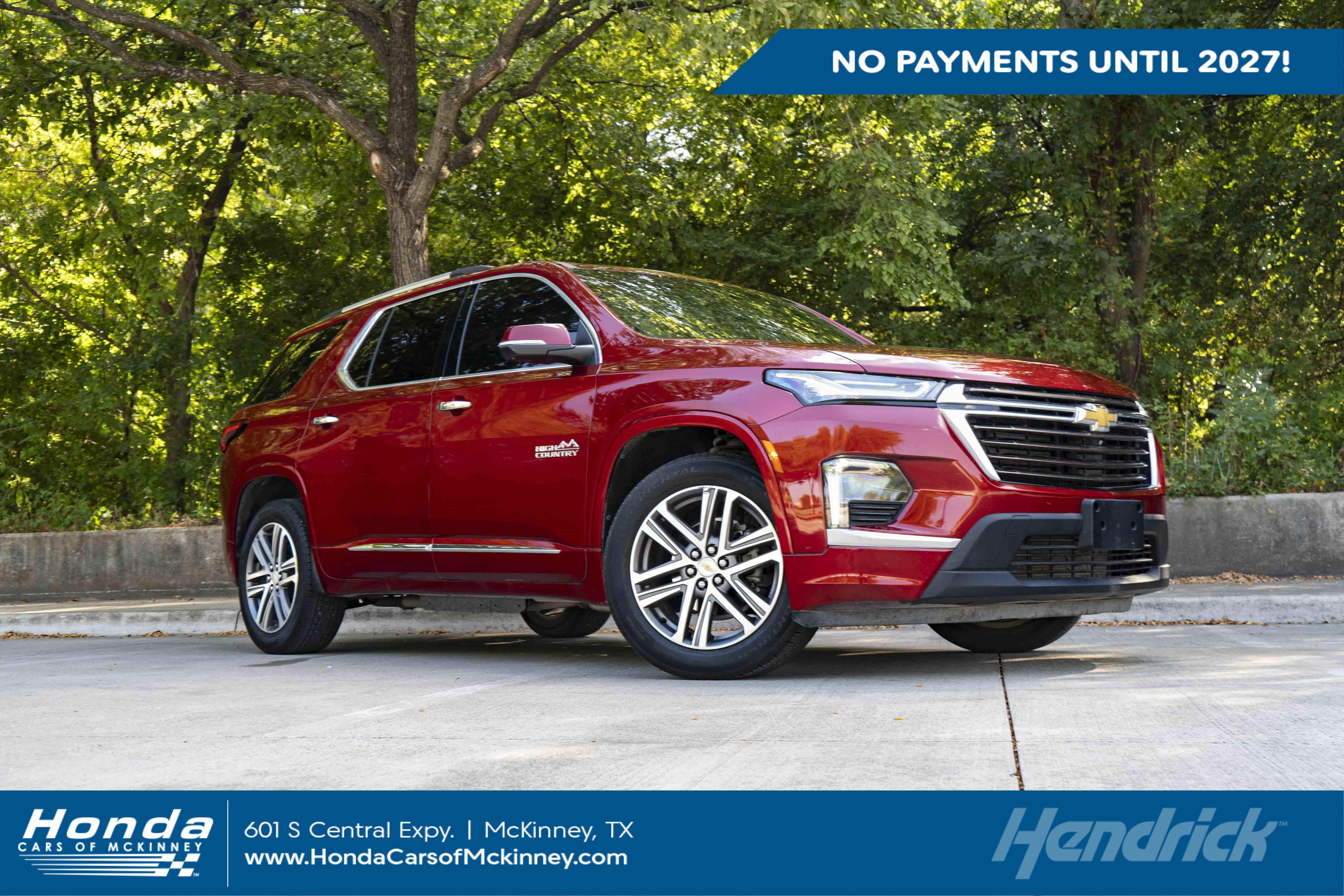 Used 2023 Chevrolet Traverse High Country w/ LPO, Floor Liner Package FWD image 1