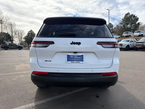 Used 2023 Jeep Grand Cherokee L Altitude image 6