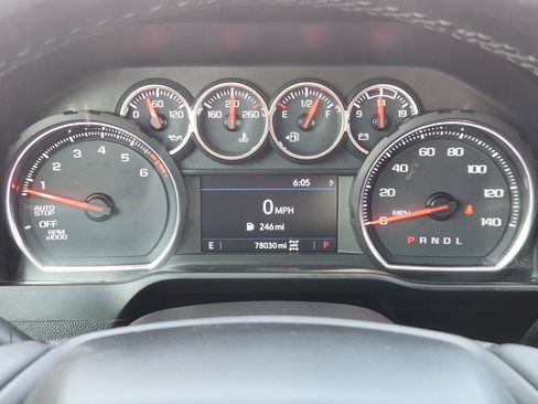 Used 2020 Chevrolet Silverado 1500 LT w/ Texas Edition AWD/4WD image 18