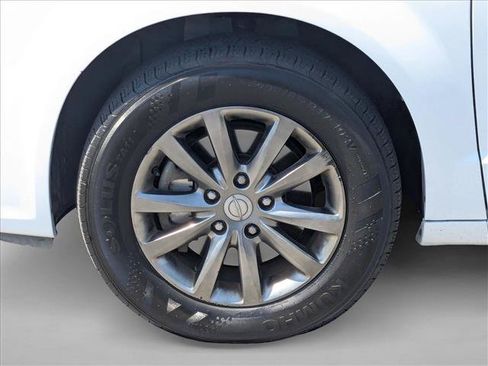 Used 2015 Chrysler Town & Country S w/ Driver Convenience Group FWD image 24