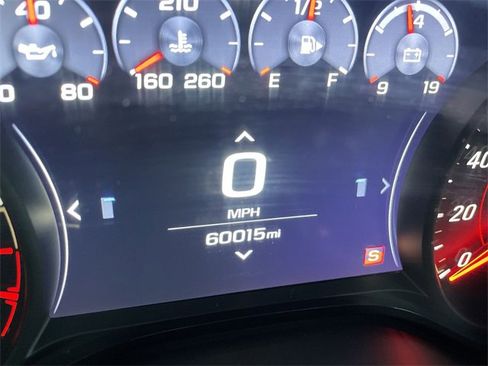 Used 2020 Chevrolet Camaro SS image 21