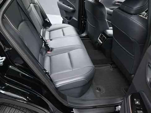 Certified 2025 Toyota Crown Signia AWD/4WD image 16