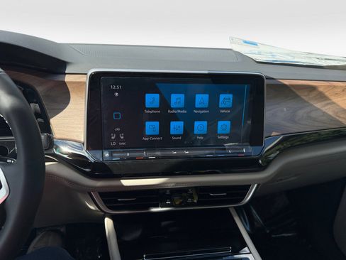 New 2025 Volkswagen Atlas SEL image 15