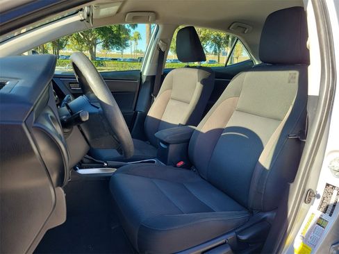 Used 2019 Toyota Corolla LE image 16