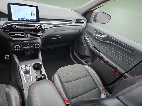 Used 2024 Ford Escape ST-Line image 12