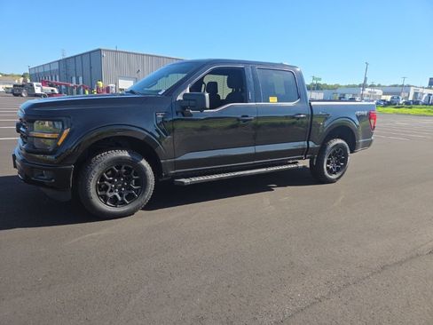 Used 2024 Ford F150 XLT w/ Tow/Haul Package AWD/4WD image 5