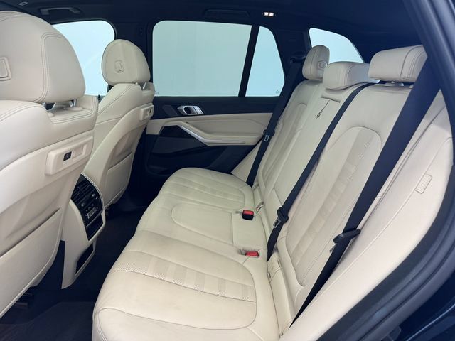 Used 2021 BMW X5 sDrive40i w/ Premium Package RWD image 21