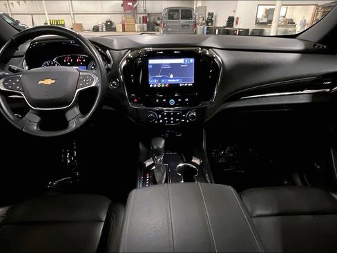 Used 2023 Chevrolet Traverse LT w/ LT Premium Package image 14