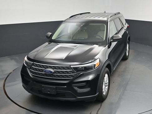 Used 2022 Ford Explorer XLT image 33