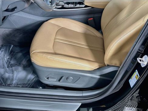 Certified 2023 Hyundai Sonata Limited w/ Preferred Accessory Package FWD image 20