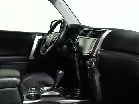 Used 2023 Toyota 4Runner SR5 Premium w/ Moonroof Package AWD/4WD image 32