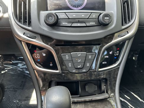 Used 2014 Buick LaCrosse Leather FWD image 16