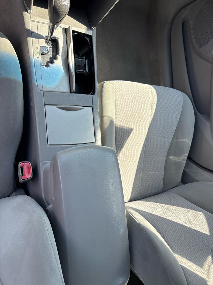 Used 2010 Toyota Camry FWD image 21