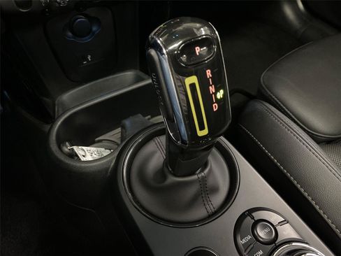 Used 2024 MINI Cooper SE FWD image 26