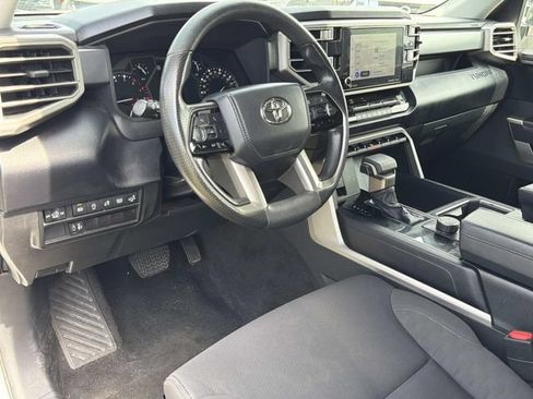 Used 2022 Toyota Tundra SR5 w/ Convenience Package RWD image 18